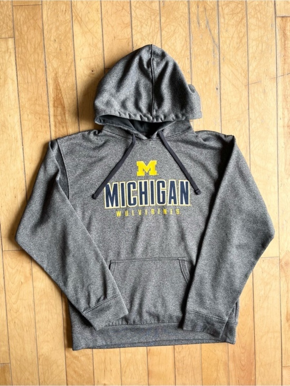 Champion Michigan Wolverines Athletic Grey Hoodie Size Medium